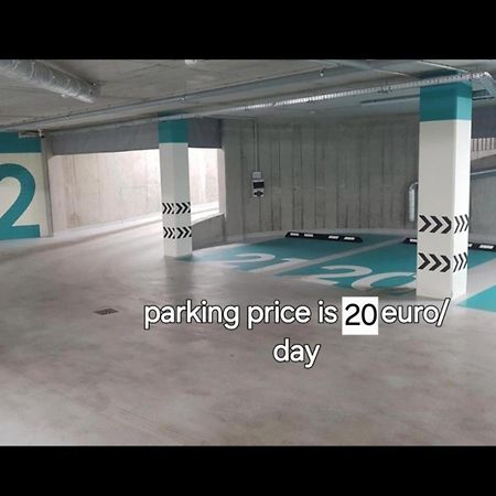 Happy Inn Presidential, Self Check-In, Parking In The Underground Garage 维尔纽斯 外观 照片